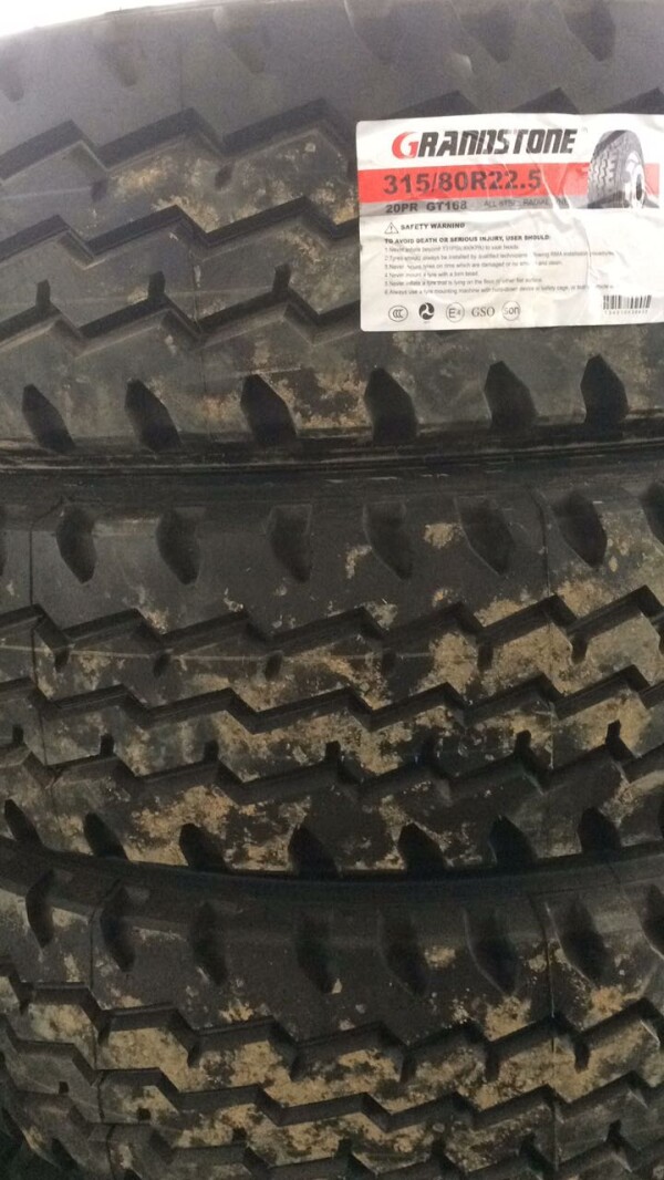 Грузовая шина 315/80 R22.5 APLUS S600
