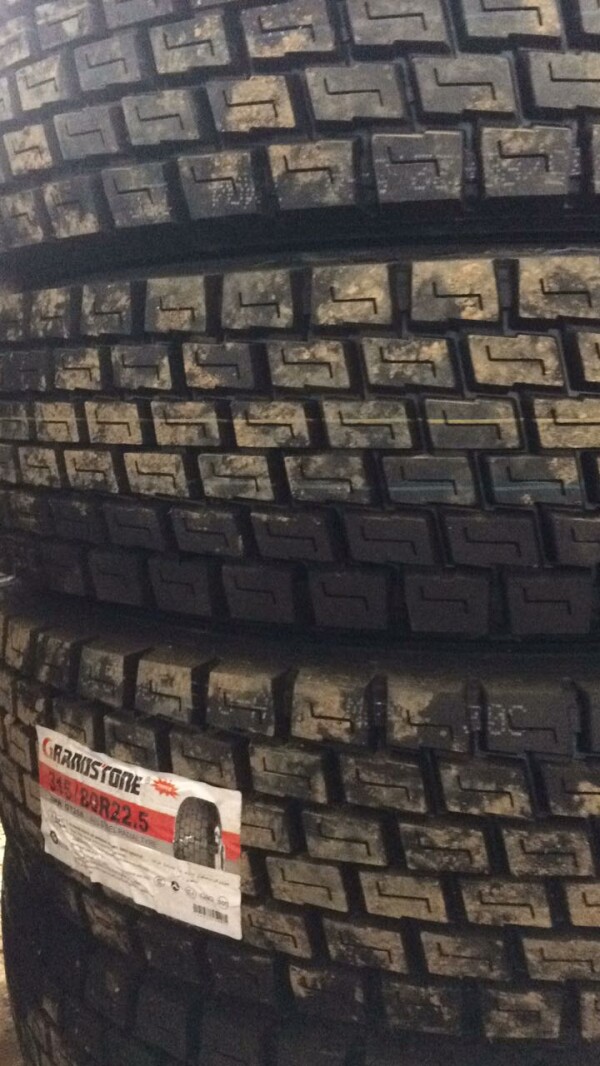 Грузовая шина 315/80 R22.5 APLUS D801